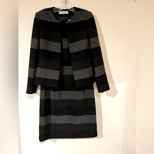 TAHARI DRESS WITH JACKET BLACK AND AND GREY